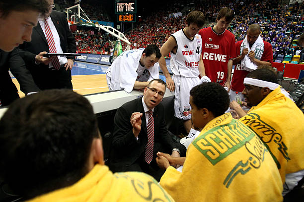 洲足坛巨擘 洲足坛巨擘