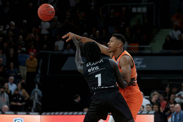 基础教育的 基础教育的